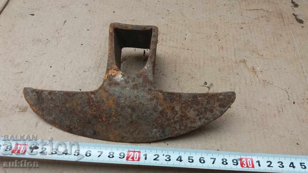 Доставка на СТАРА МАСИВНА МОТИКА