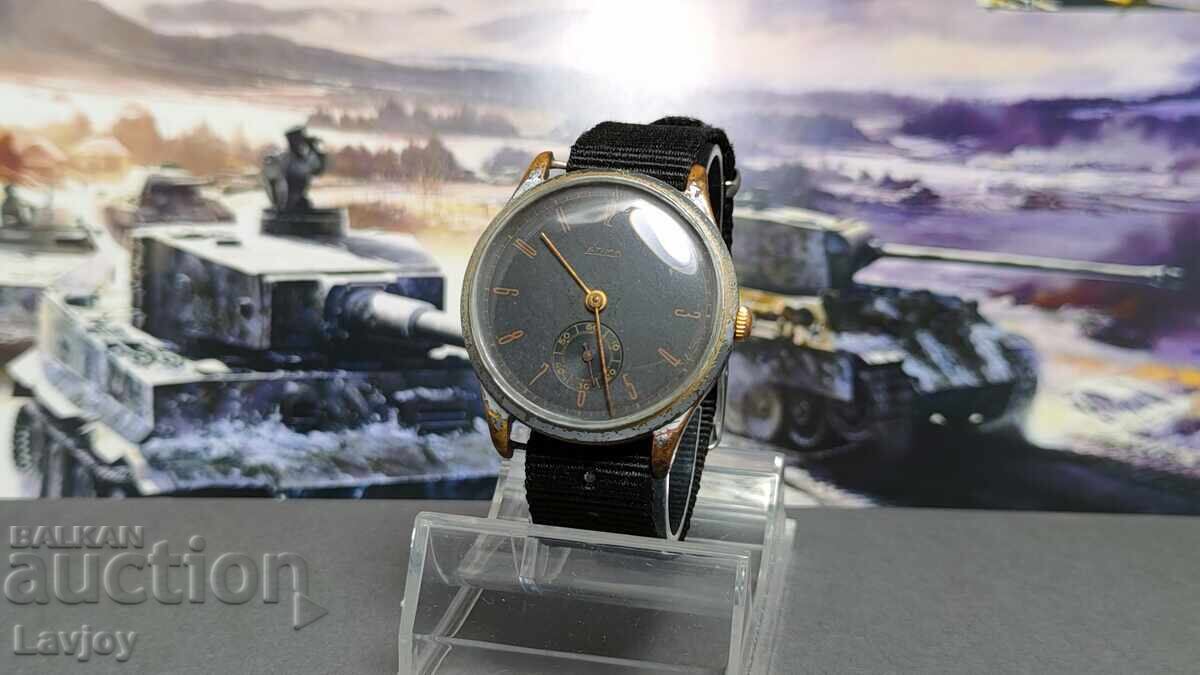 Ceas de mână militar WW 2 cu cadran negru Ceas de mână militar WW 2 cu cadran negru