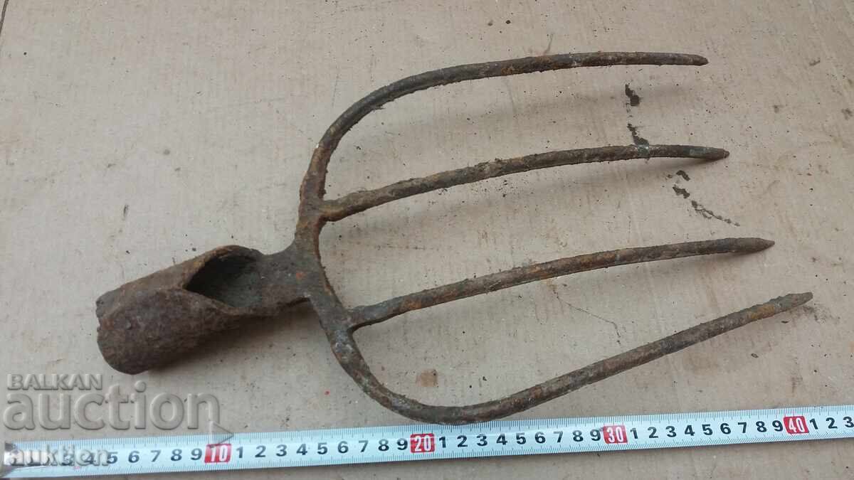 ΠΑΛΙΑ ΜΑΖΙΚΗ ΒΙΛΑ - 5