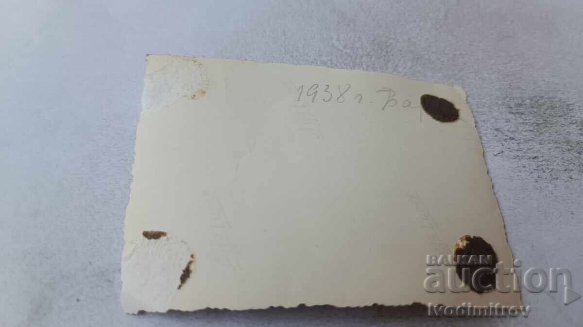 Φωτογραφία Βράνα Άνδρας και τέσσερις νεαρές γυναίκες στην προβλήτα 1938 με τιμή 1.75 BGN | € 0.89