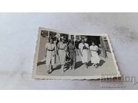 Снимка Варна Пет жени на разходка