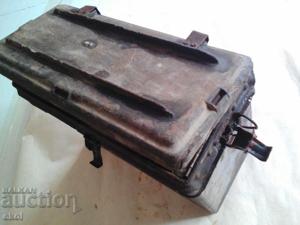 Доставка на Кутия от полеви телефон