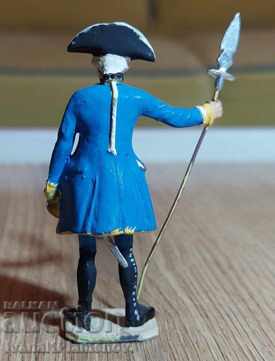 Delivery of A lead figurine for collectors