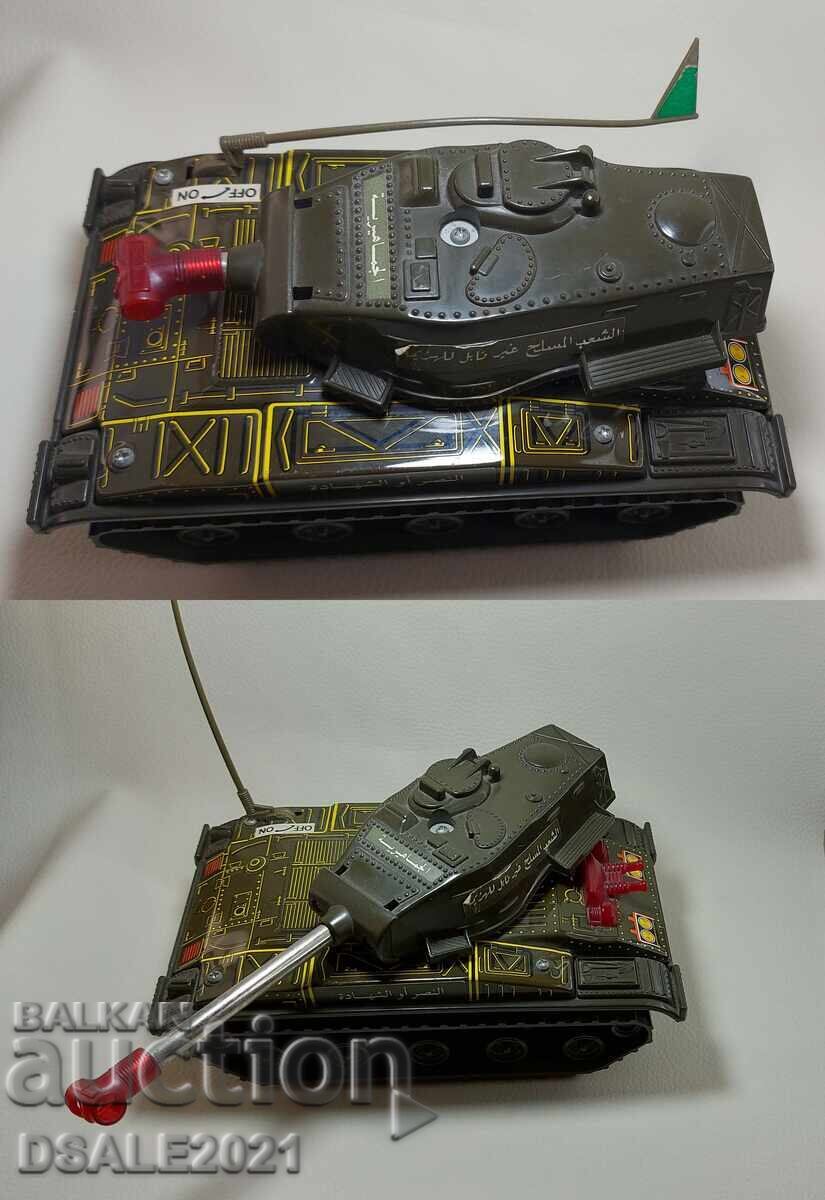 Tanc vechi japonez din metal, jucărie pe baterii arabă ds1520