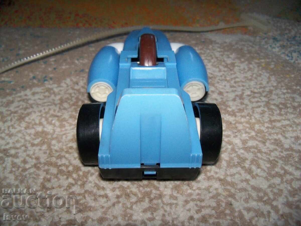 Пластмасова състезателна кола с изстрелвачка, соц играчка - 6 Пластмасова състезателна кола с изстрелвачка, соц играчка - 6