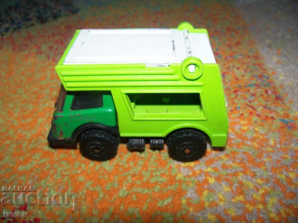 Δημοπρασία Μικρό λαμαρινένιο φορτηγάκι, σοσιαλιστικό παιχνίδι