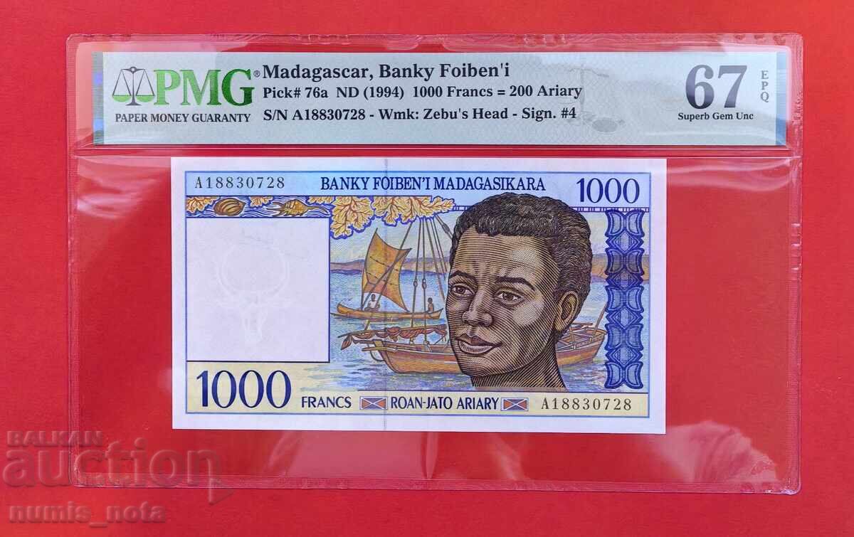 Мадагаскар 1000 франка 1994 г. PMG 67