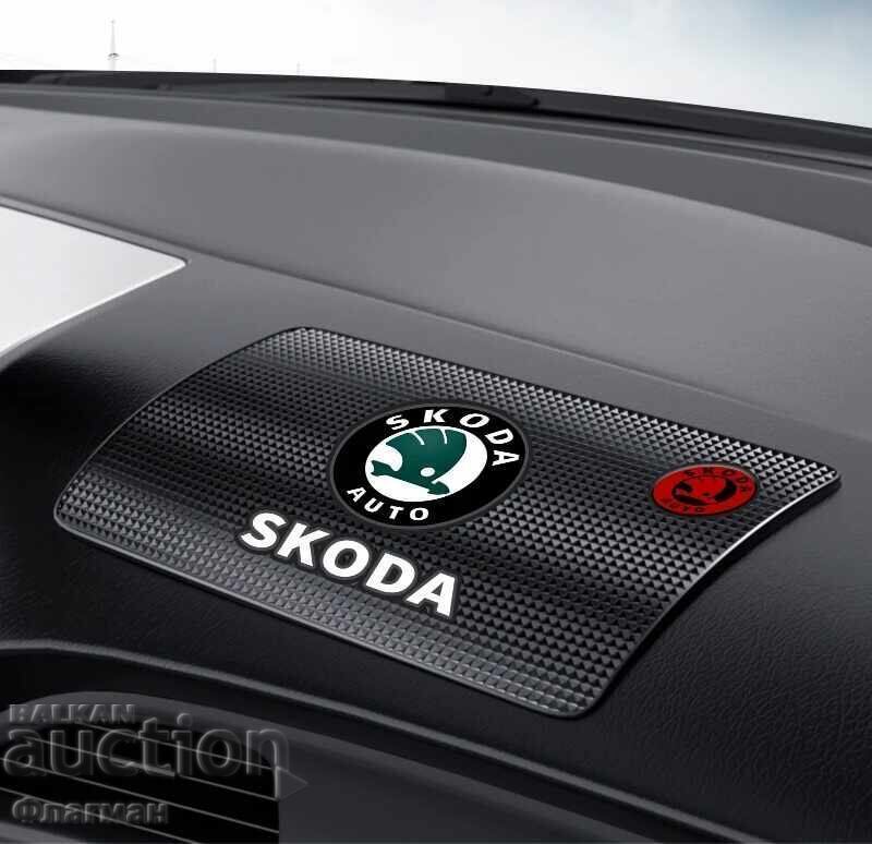 Covoraș pentru bord auto "SKODA" Covoraș pentru bord auto "SKODA"