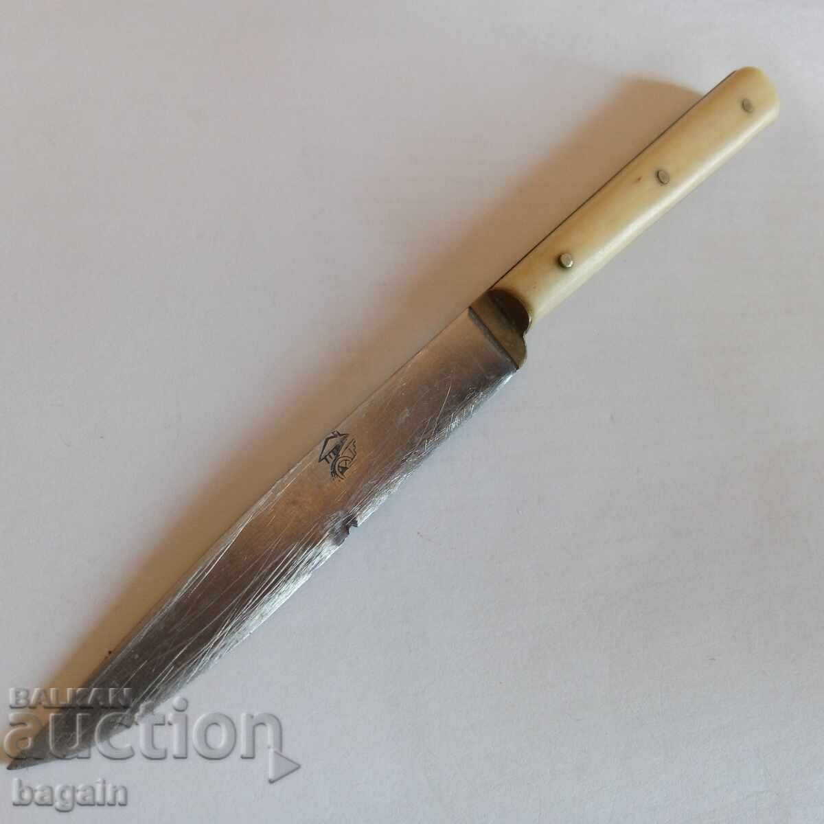 cuțit bulgaresc. cu preț 70.00 BGN | € 35.79 cuțit bulgaresc. cu preț 70.00 BGN | € 35.79