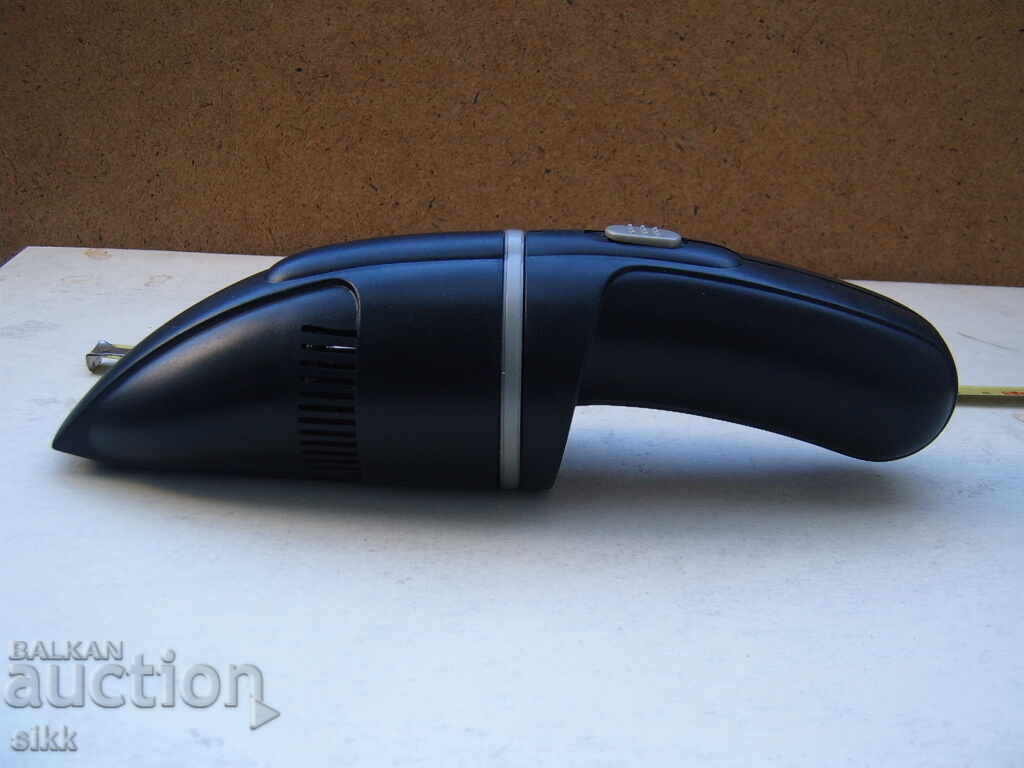 Small Vacuum Cleaner with price 10.00 BGN | € 5.11
