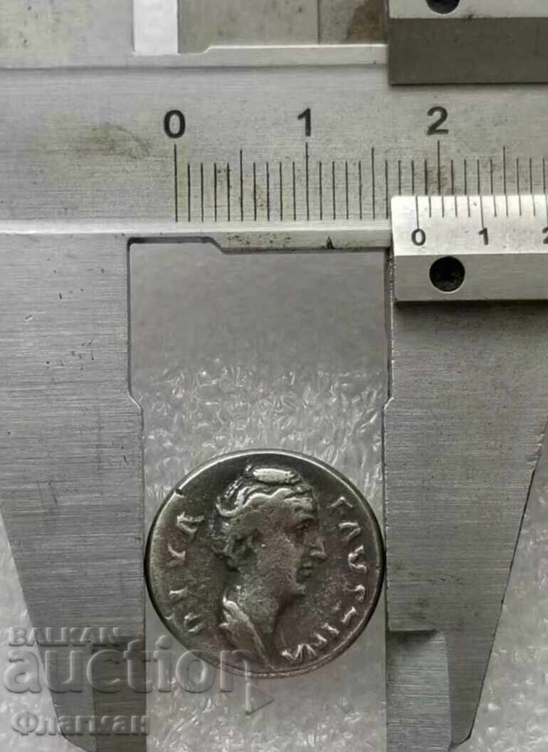 Licitație Denar al Împărătesei Faustina I, 110 - 141 d.Hr. REPLICA Licitație Denar al Împărătesei Faustina I, 110 - 141 d.Hr. REPLICA