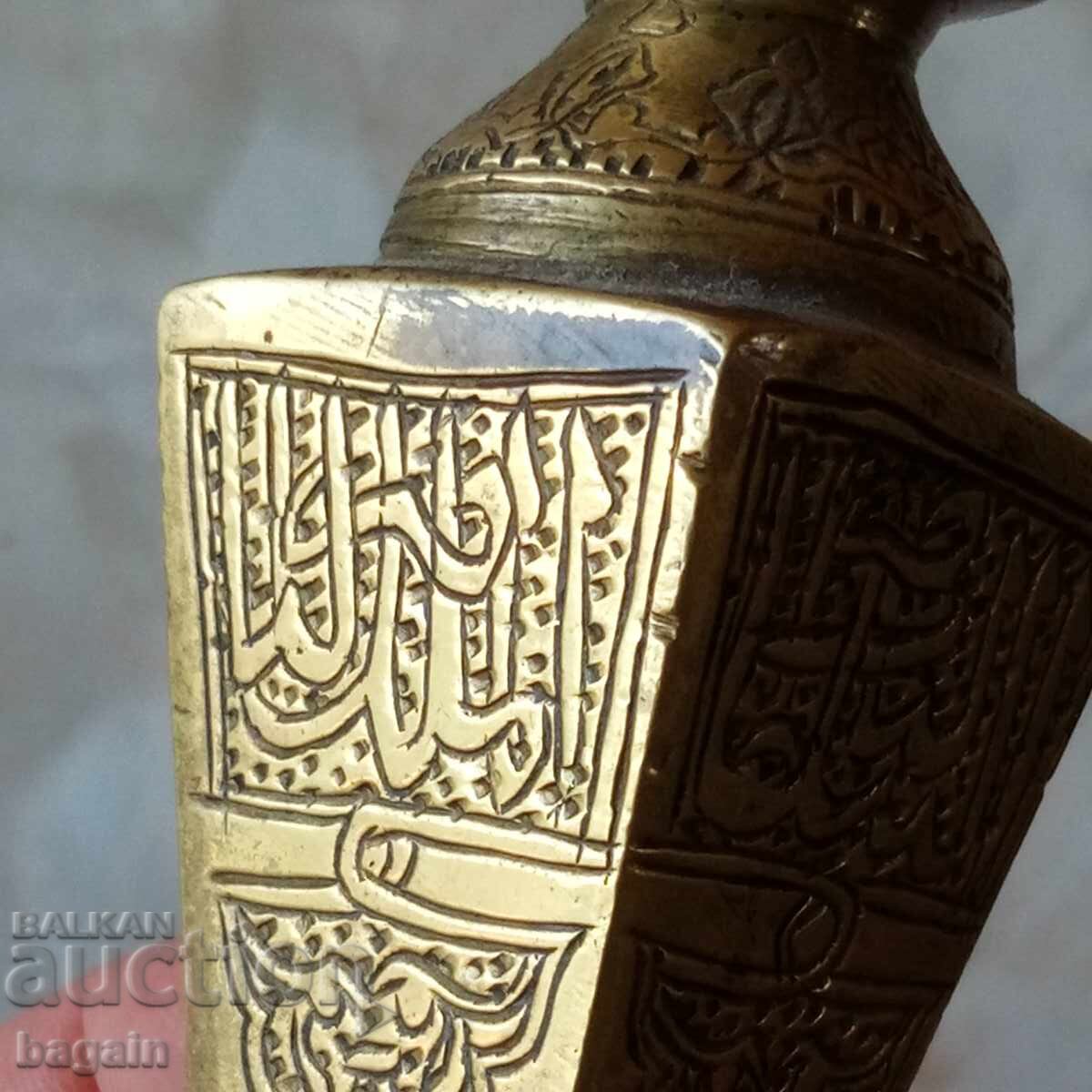 Antique vessels in a lot with price 250.00 BGN | € 127.82 Antique vessels in a lot with price 250.00 BGN | € 127.82