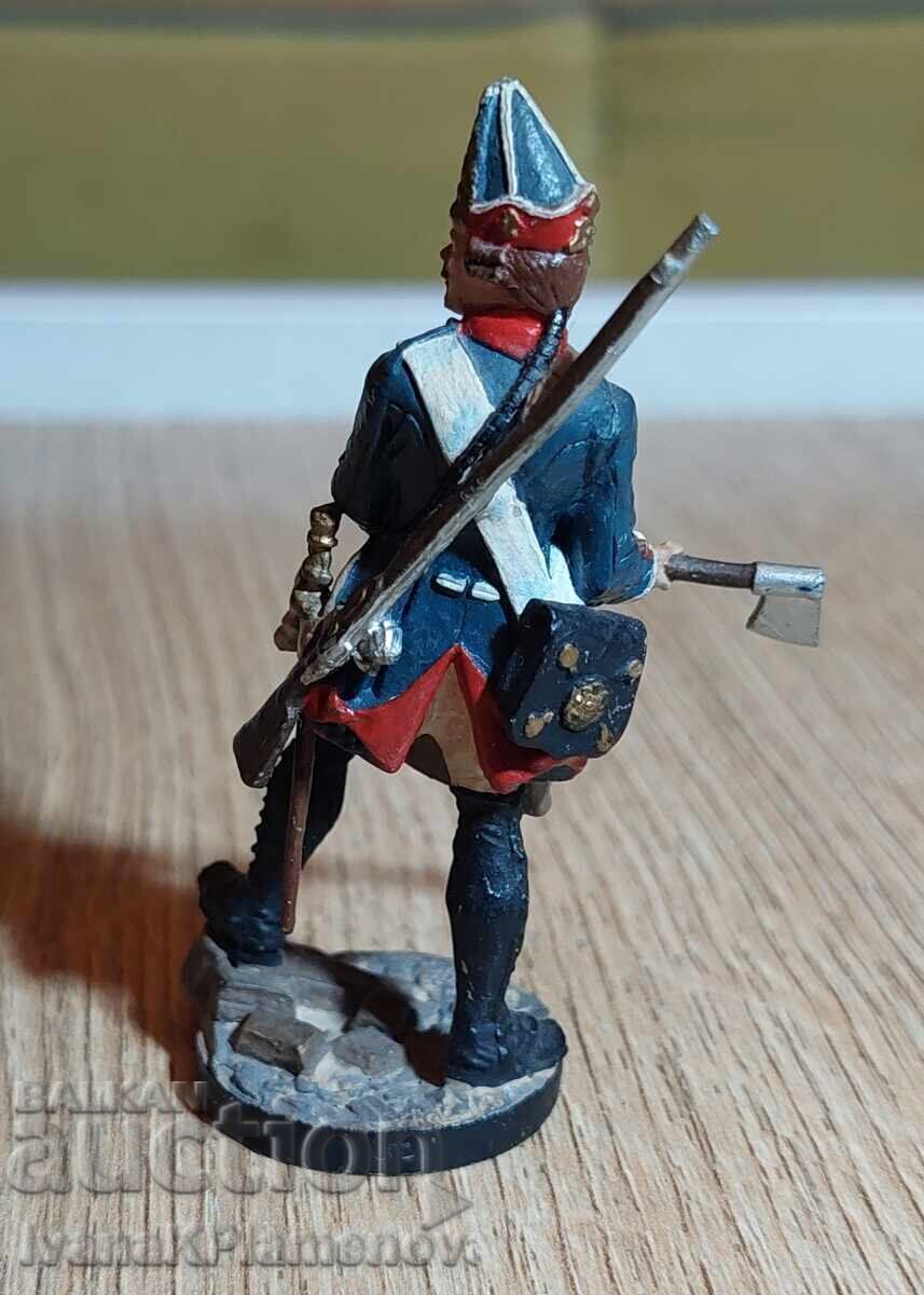 Delivery of A lead figurine for collectors