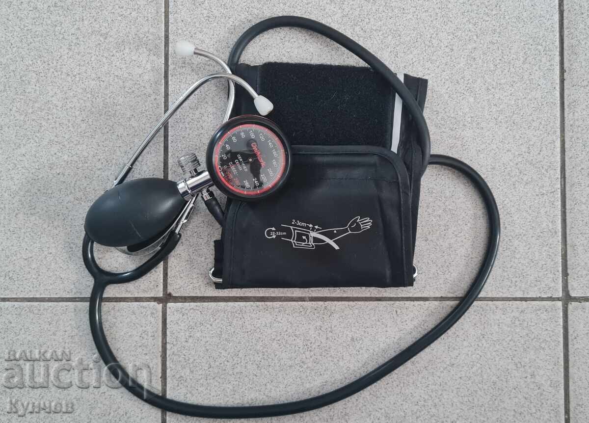 Blood pressure monitor with price 18.00 BGN | € 9.20