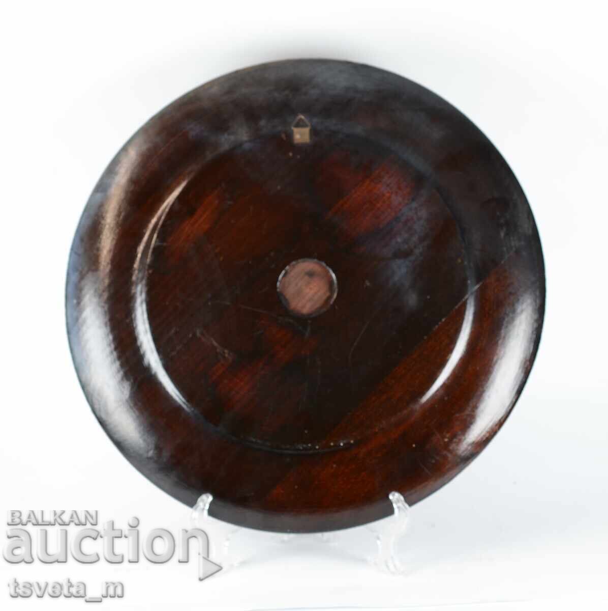 Livrarea Farfurie mare de lemn pentru perete, sculptură în lemn, lucrare manuală Livrarea Farfurie mare de lemn pentru perete, sculptură în lemn, lucrare manuală