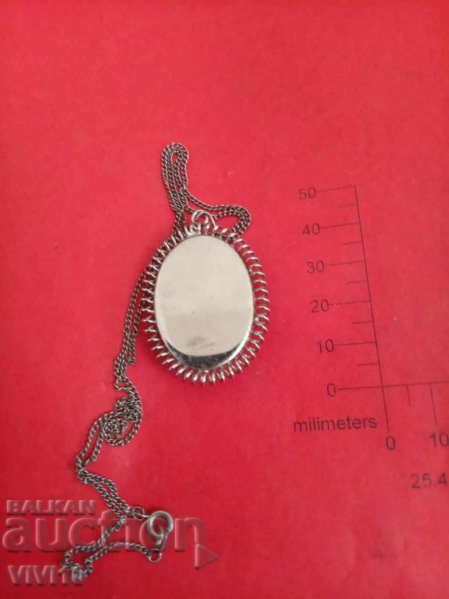 Αρχαίο κολιέ με φεγγαρόπετρα με τιμή € 20.00 | 39.12 BGN