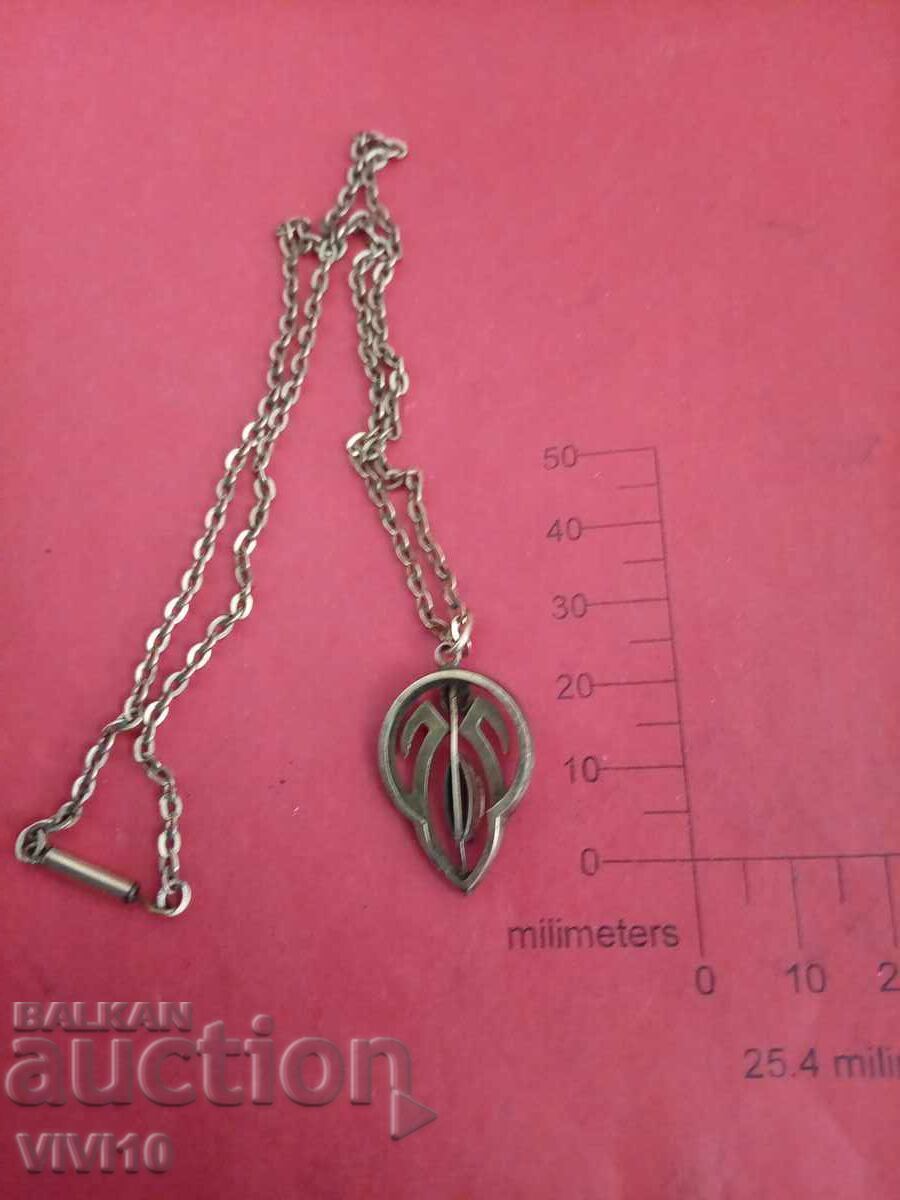 Licitație Colier vechi cu rubine și Aurire