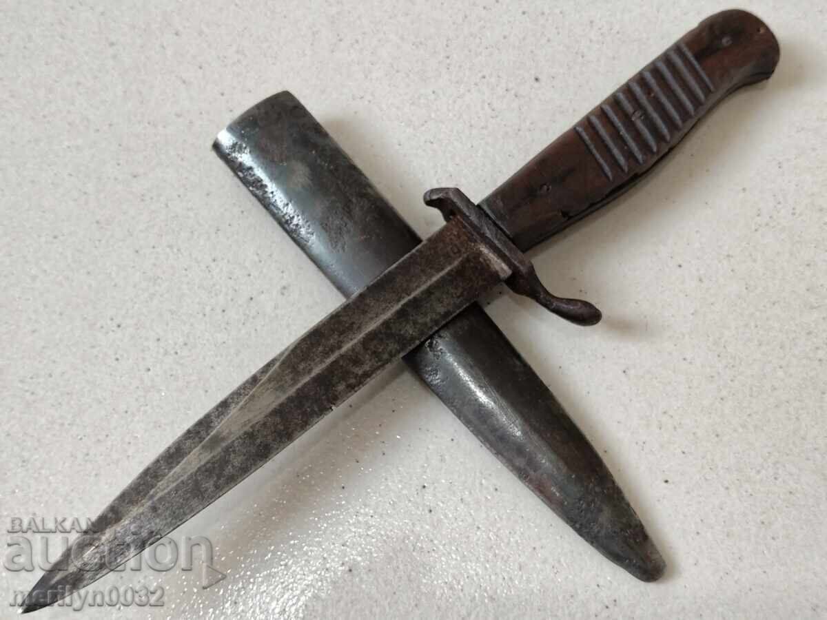 Γερμανικό μαχαίρι χαρακώματος με θήκη ξιφολόγχης WW1 WW2 Wehrmacht με τιμή 479.00 BGN | € 244.91