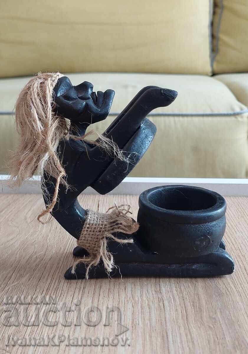 Delivery of Woodcarving for connoisseurs