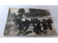 Снимка Ученици със своя учител