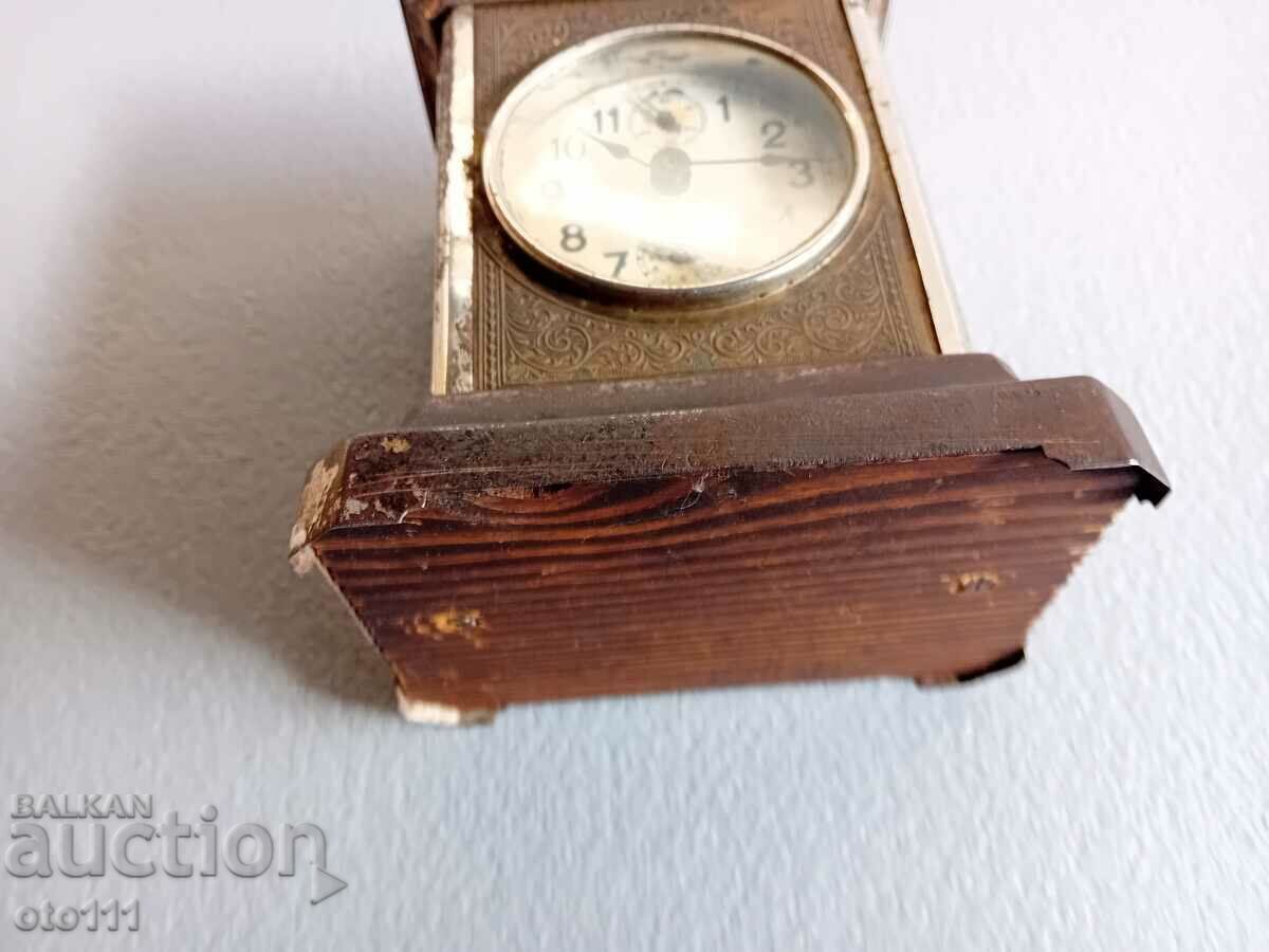 Παράδοση ΓΡΑΦΕΙΟ, ΞΥΠΝΗΤΗΡΙ - ΤΖΟΚΕΡ Παράδοση ΓΡΑΦΕΙΟ, ΞΥΠΝΗΤΗΡΙ - ΤΖΟΚΕΡ