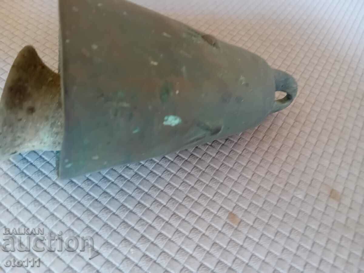 BĂTRÂN CHAN, BELL cu preț € 60.00 | 117.35 BGN