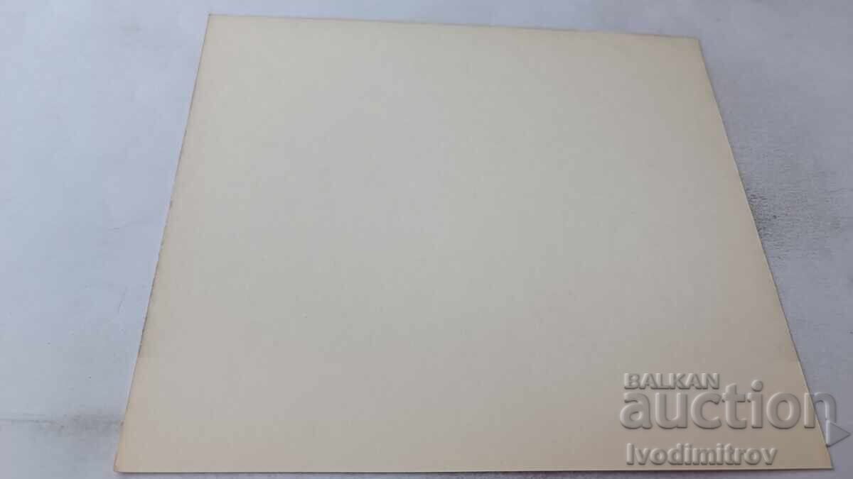 P K Vasil Stoilov Vasil Levski înființează un comitet revoluționar cu preț 0.85 BGN | € 0.43