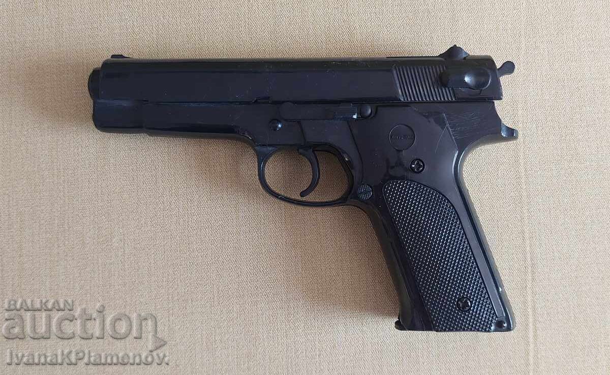 Pistol de jucărie