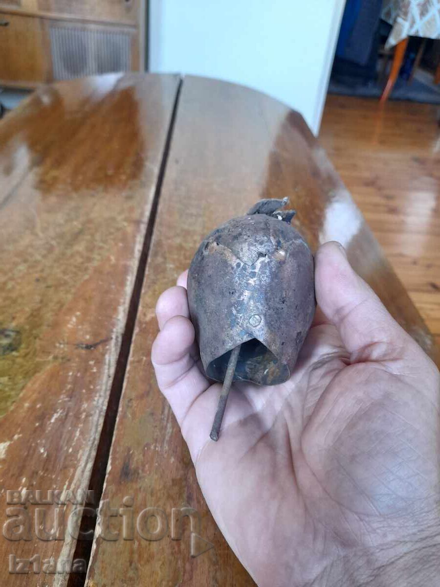 Δημοπρασία Παλιά καμπάνα, παλαμάκια, τσαν Δημοπρασία Παλιά καμπάνα, παλαμάκια, τσαν