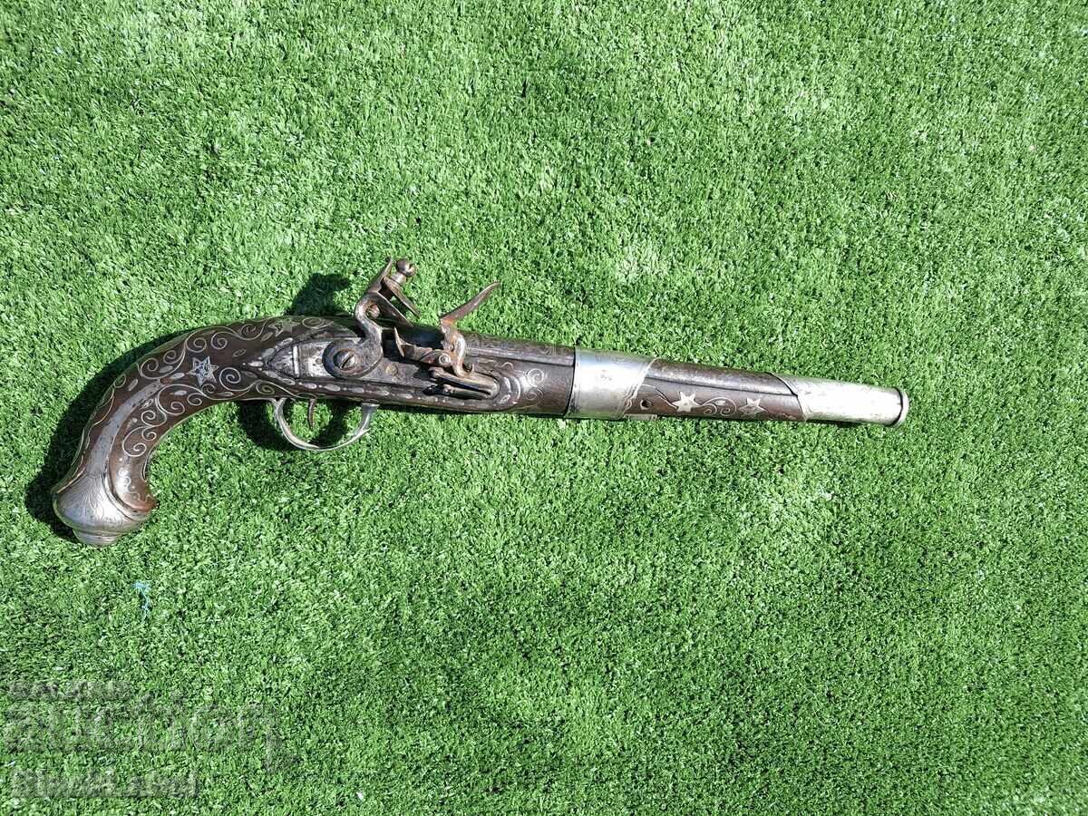 Pistol balcanic cu cremene Pistol balcanic cu cremene