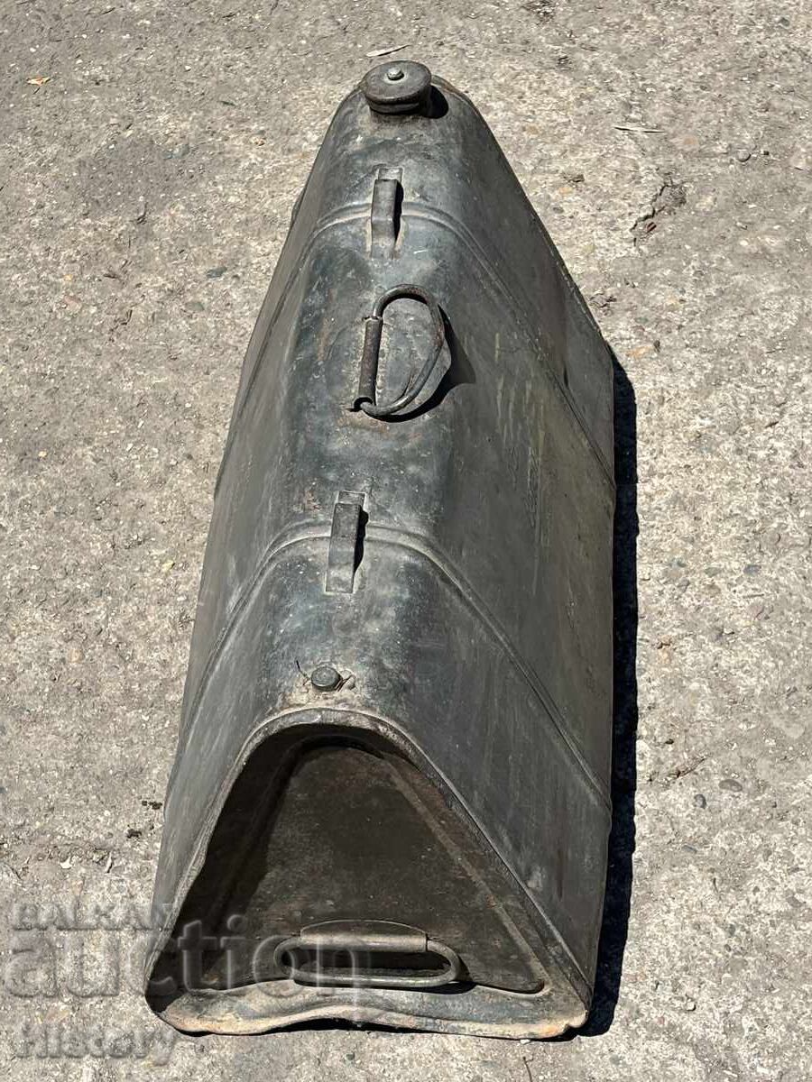 Delivery of Fuel can from the Third Reich