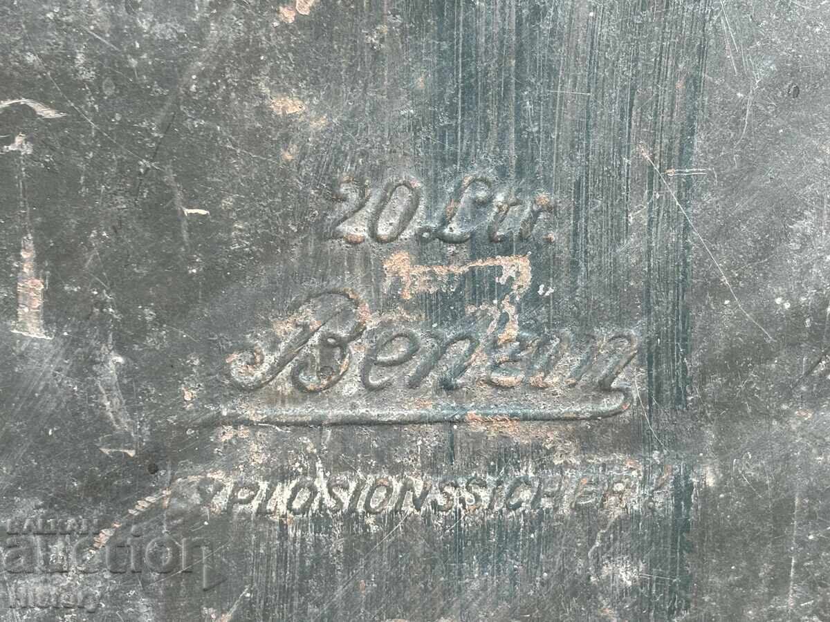 Fuel can from the Third Reich - 7