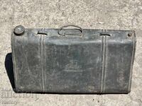 Canistra de benzină a celui de-al Treilea Reich