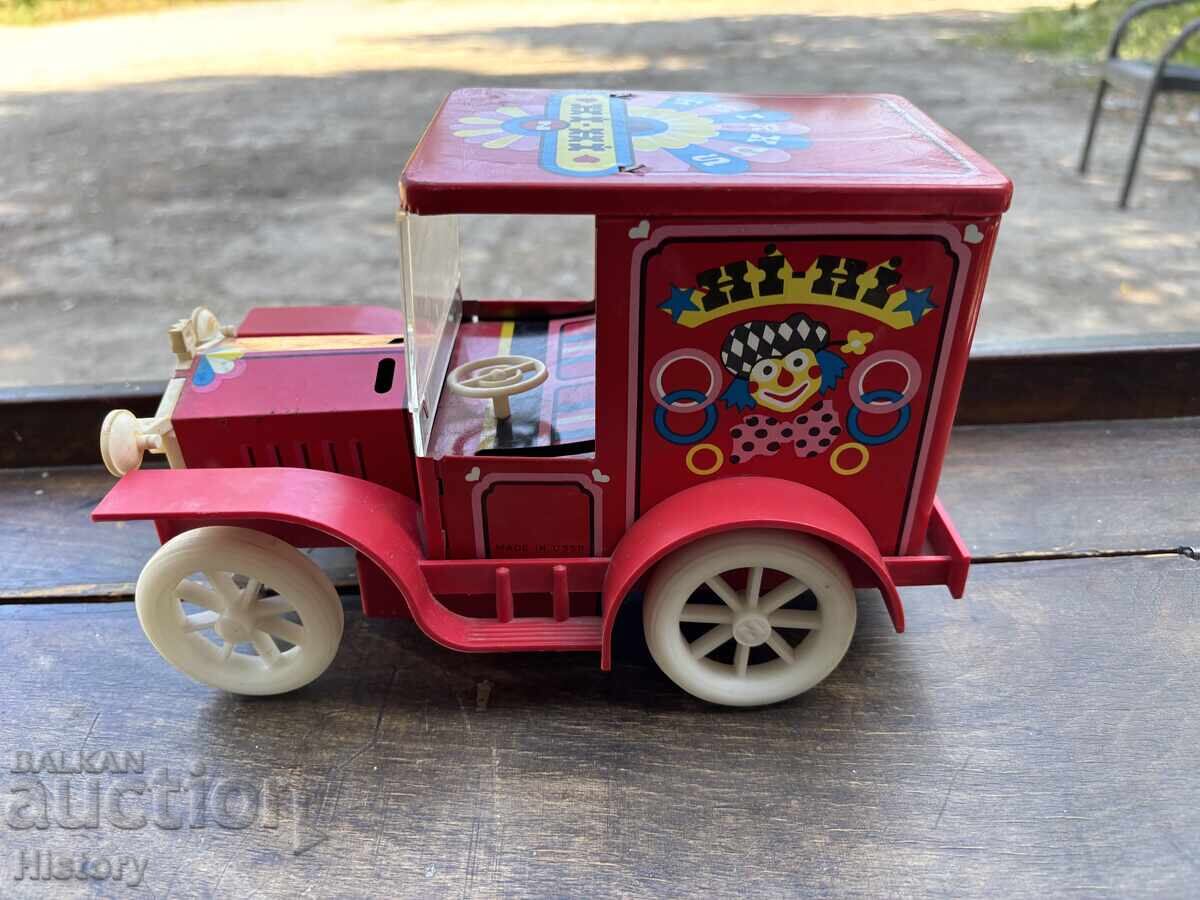 Cărucior vechi cu preț 39.99 BGN | € 20.45