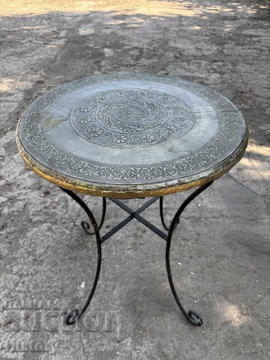 Coffee table Coffee table