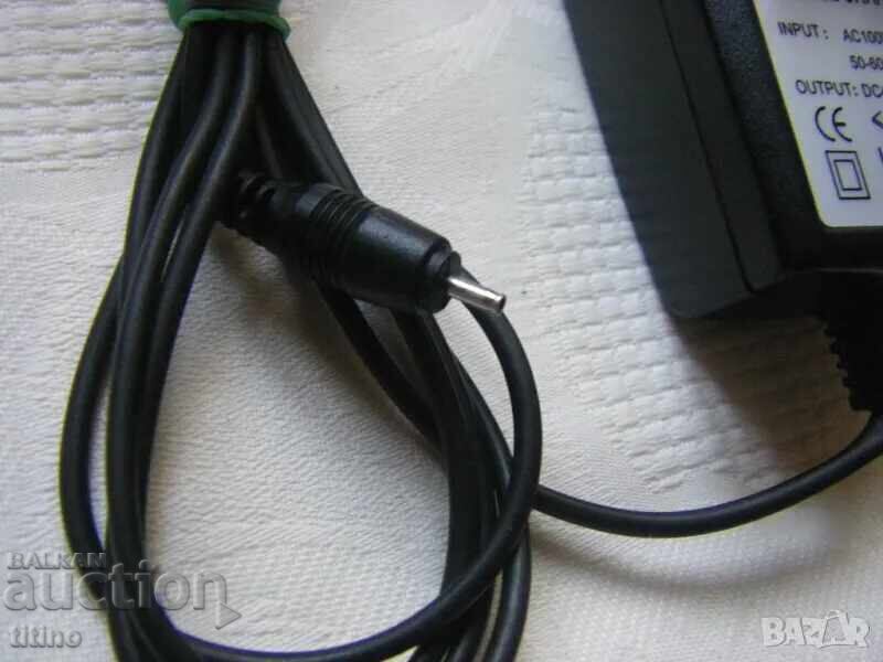 Παράδοση Μετασχηματιστής AC 100V-250V/DC 4.7V-11V, 600mA