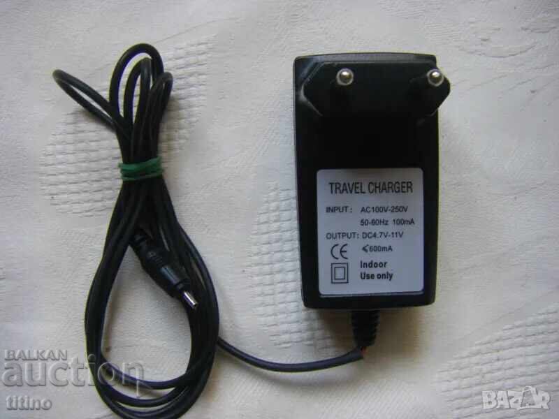 Μετασχηματιστής AC 100V-250V/DC 4.7V-11V, 600mA