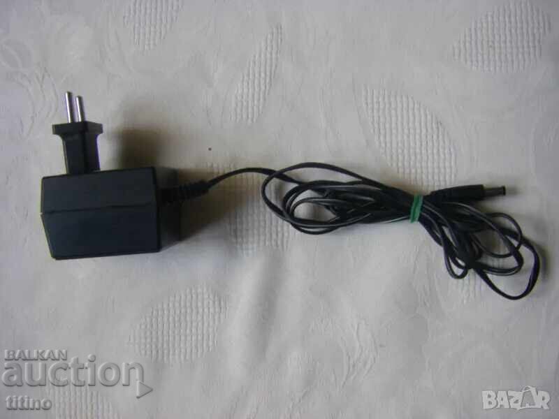 Παράδοση Λειτουργικός αντάπτορας PANAPHONE - AC 220V-110V/DC 12V, 300mA με υποδοχή