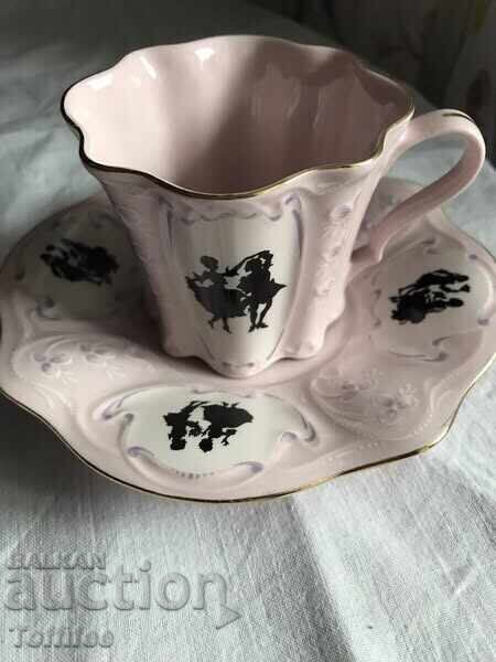 Set of pink porcelain