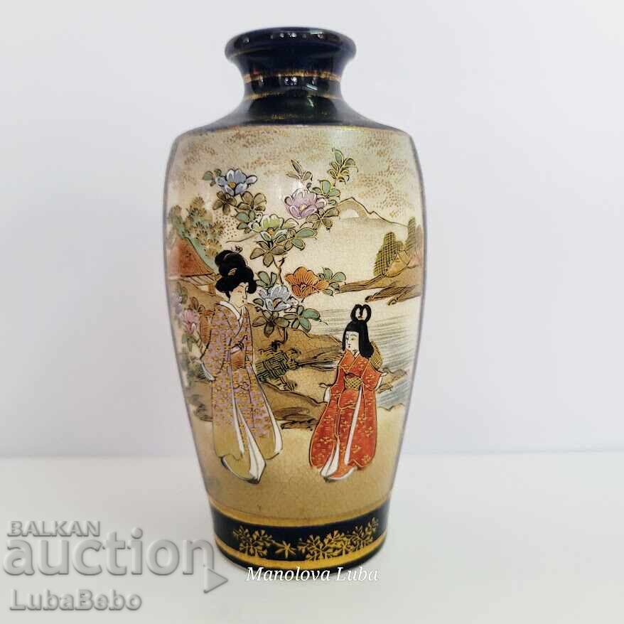 Porcelain Vase Kinkozan Sobei Porcelain Vase Kinkozan Sobei
