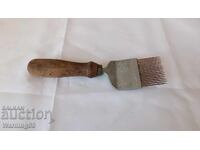 Παλιά μελισσοκομική πιρούνα για ξεφράγωμα