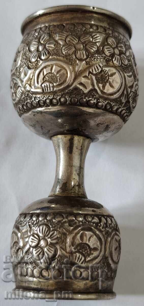 O ceașcă de argint - 7