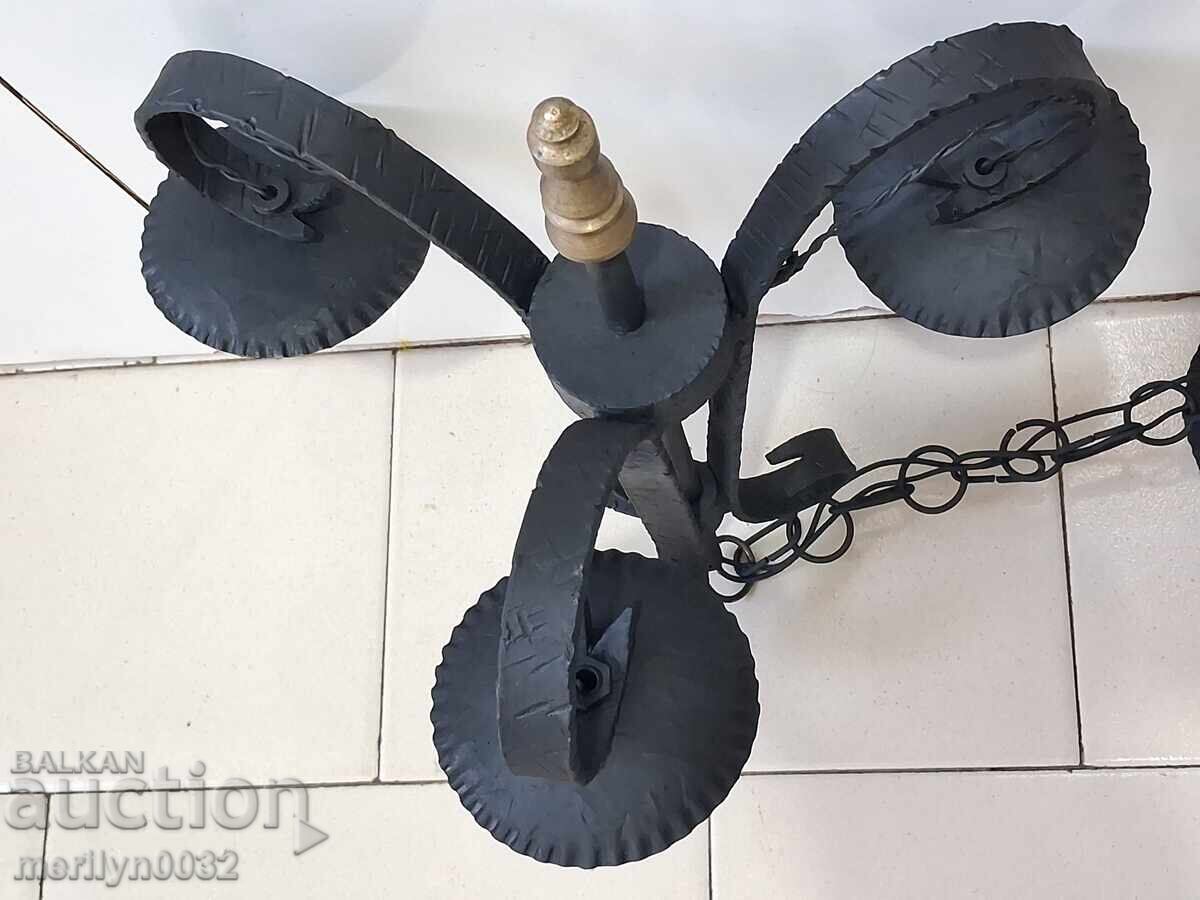 Delivery of Old wrought iron engraved chandelier lamp without lampshade