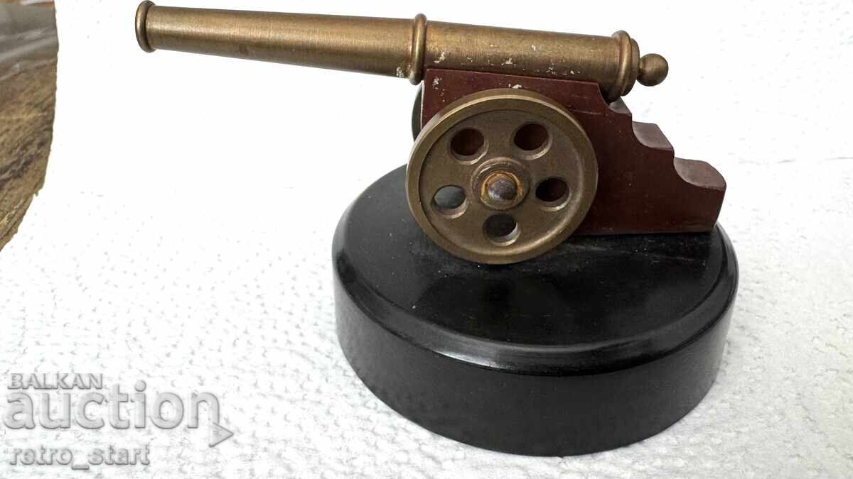 Ρωσικό κανόνι σουβενίρ δεκαετίας '60, βακελίτης και ορείχαλκος