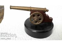 Ρωσικό κανόνι σουβενίρ δεκαετίας '60, βακελίτης και ορείχαλκος