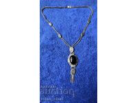 Старо колие с ниело