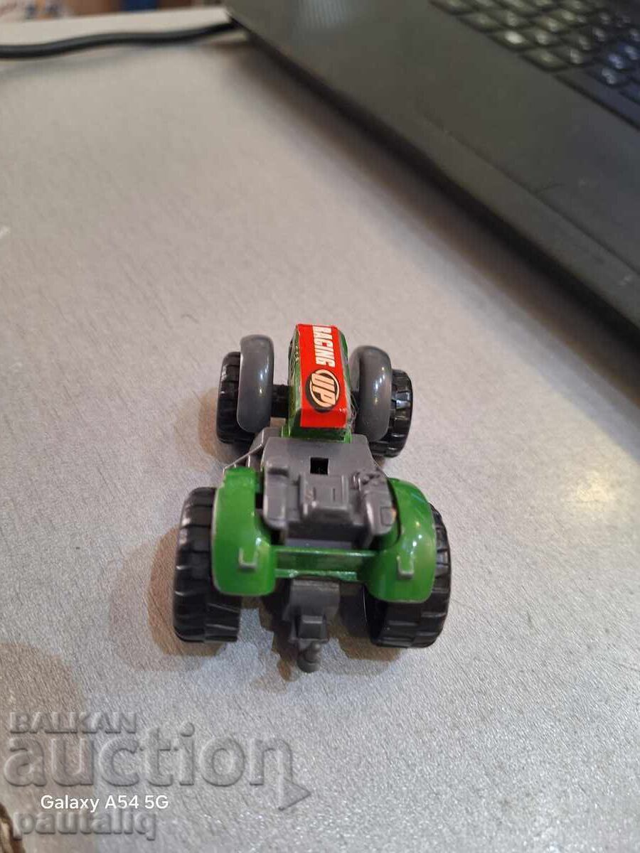 Auction LITTLE TRACTOR Auction LITTLE TRACTOR