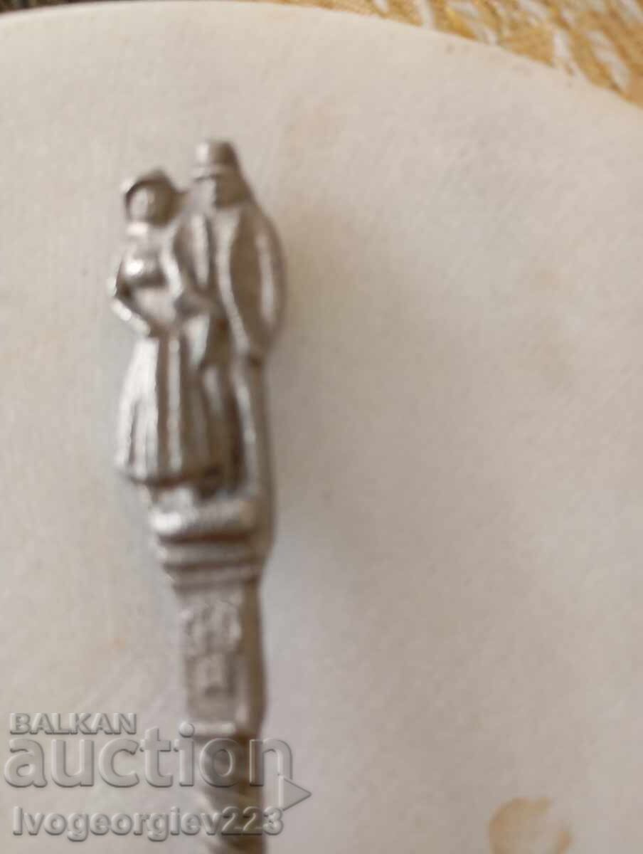 Linguriță veche pentru decorațiuni cu preț 11.00 BGN | € 5.62