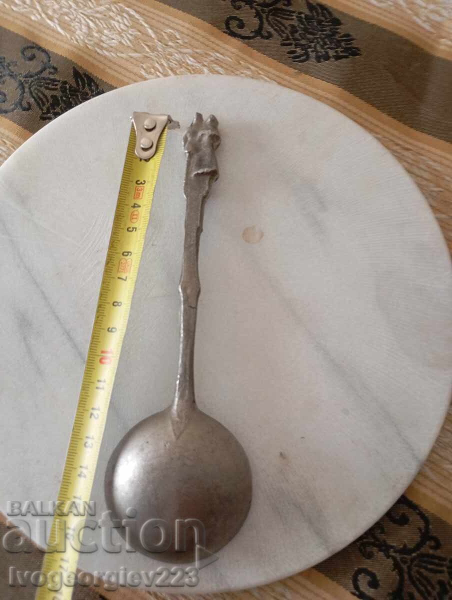 Licitație Linguriță veche pentru decorațiuni
