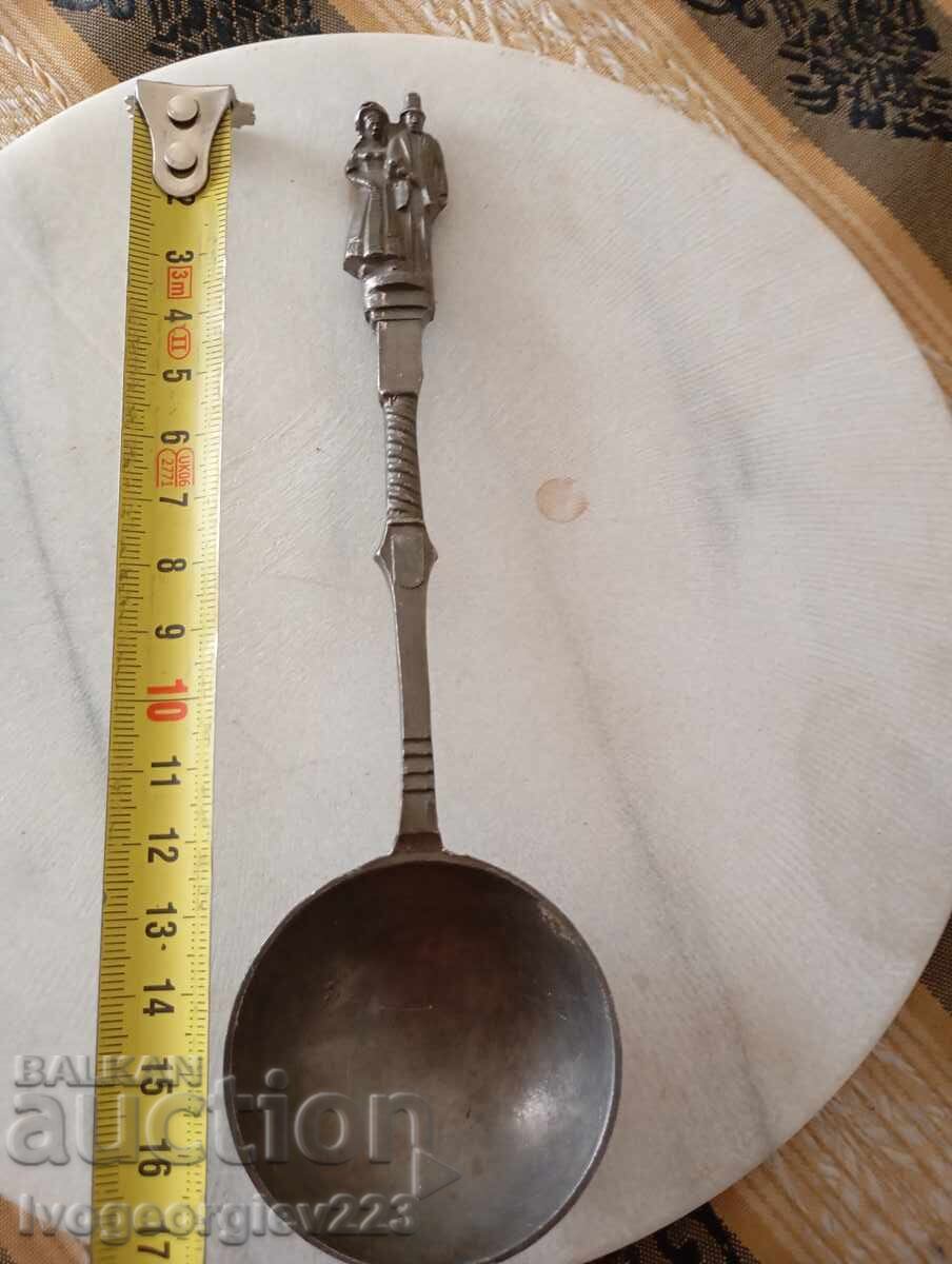 Linguriță veche pentru decorațiuni